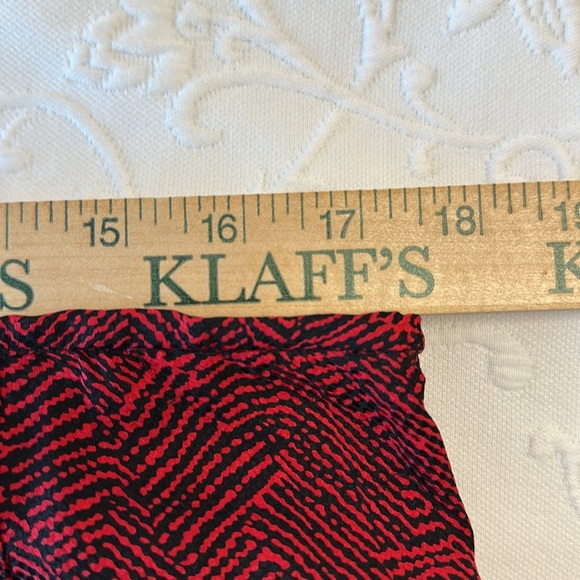 Vintage 80's 100% Silk J.L. Sanford for Narragansett Red & Black Blouse & Skirt - Picture 11 of 14